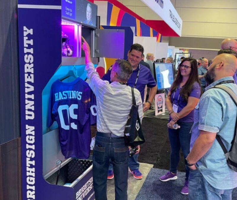 Interactive locker